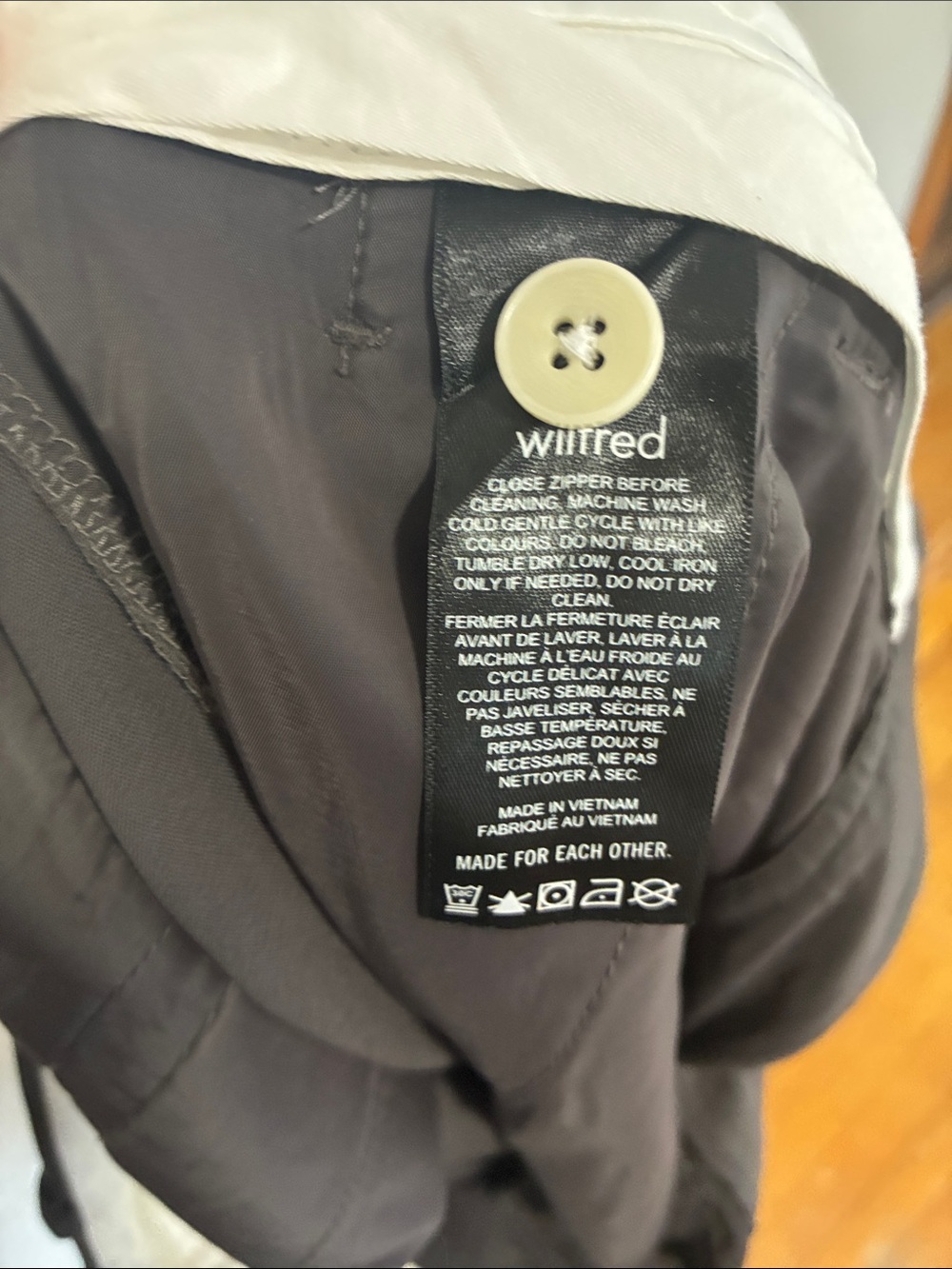 Aritzia The Limitless Pant size 2 - Picture 8 of 9